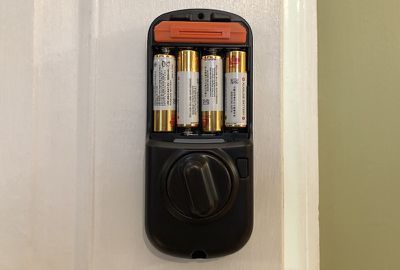 Yale assure lock sl baterijas